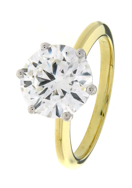 Round Brilliant diamond Solitaire in six claw seting in 18k yellow gold
